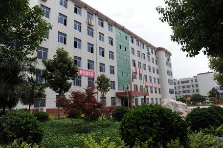 河南省南阳工业学校特色
