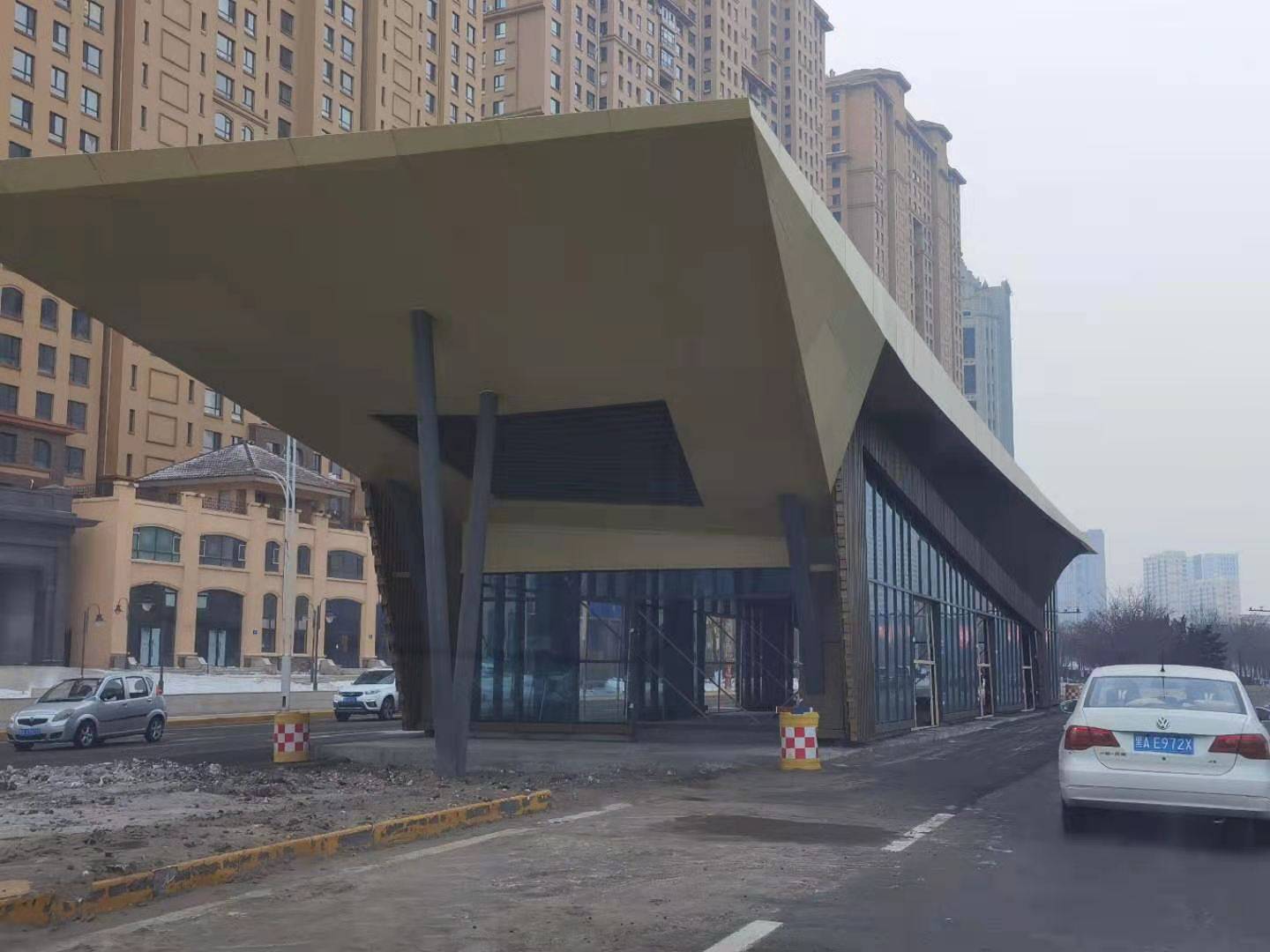 哈尔滨新区智轨7个站点新鲜亮相