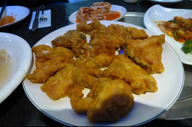 探店"神秘"国度朝鲜首都平壤美食