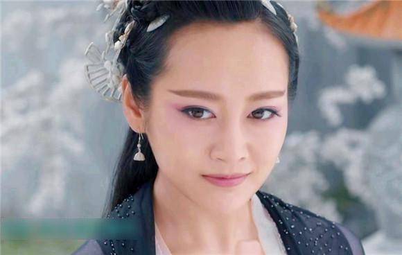 有种整容叫4年后的霓漫天当初嫌她丑如今追成狗