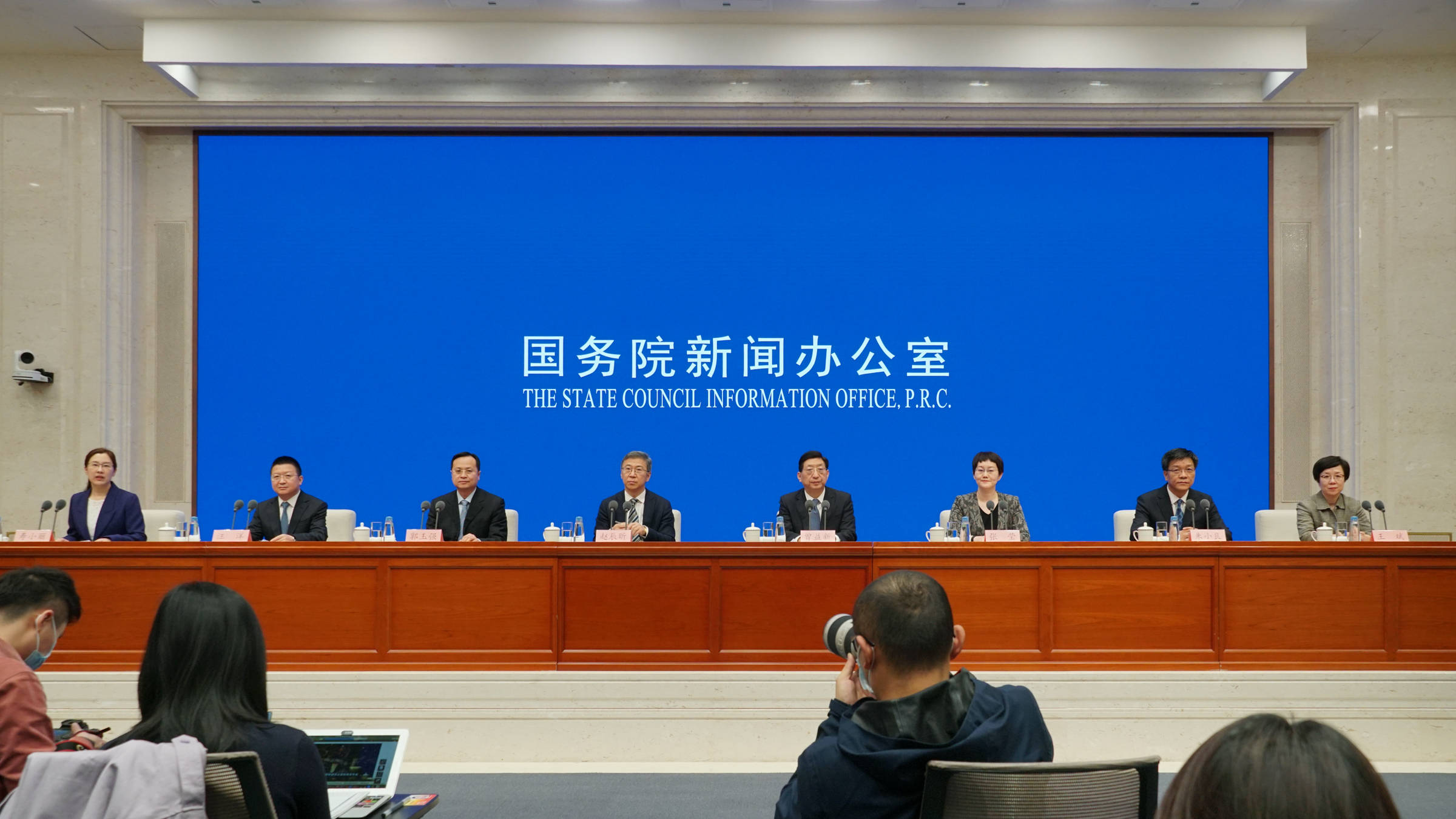 发改委各地不能层层加码一刀切阻断人员出行返乡