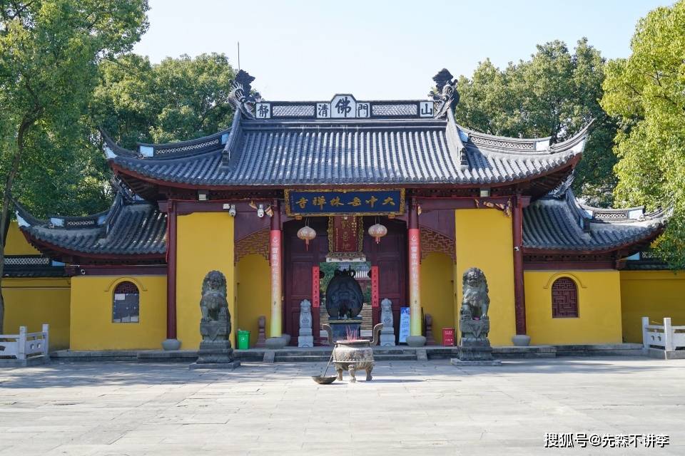 宁波有两座寺院，都自称是弥勒道场，除了雪窦寺你还知道另一座吗