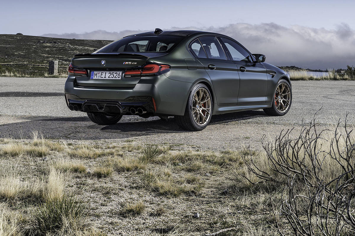 轻量化赛道版宝马m5cs官图正式发布