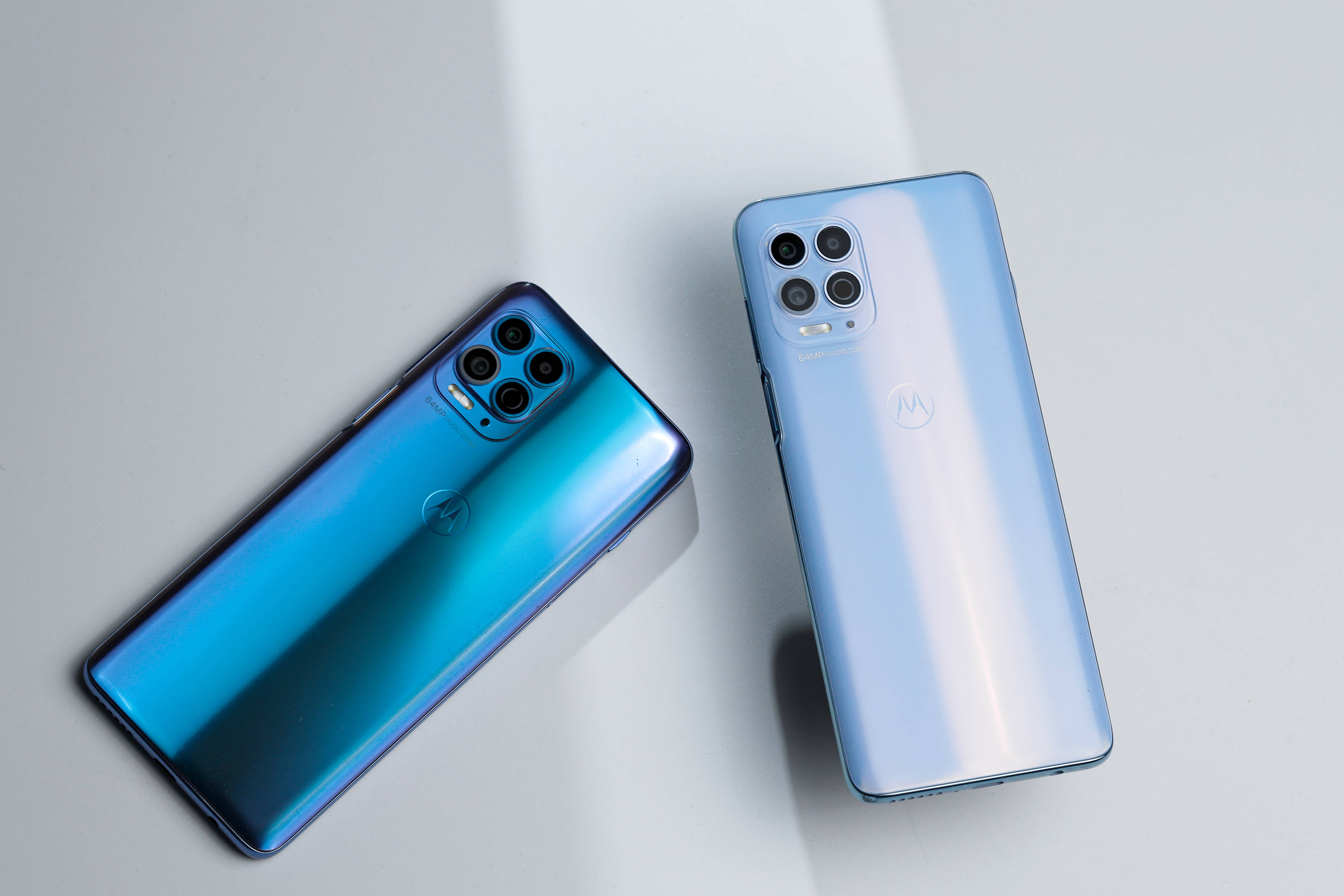 新锐实力派一鸣惊人解读motoedges手机的3个优点和1个缺点