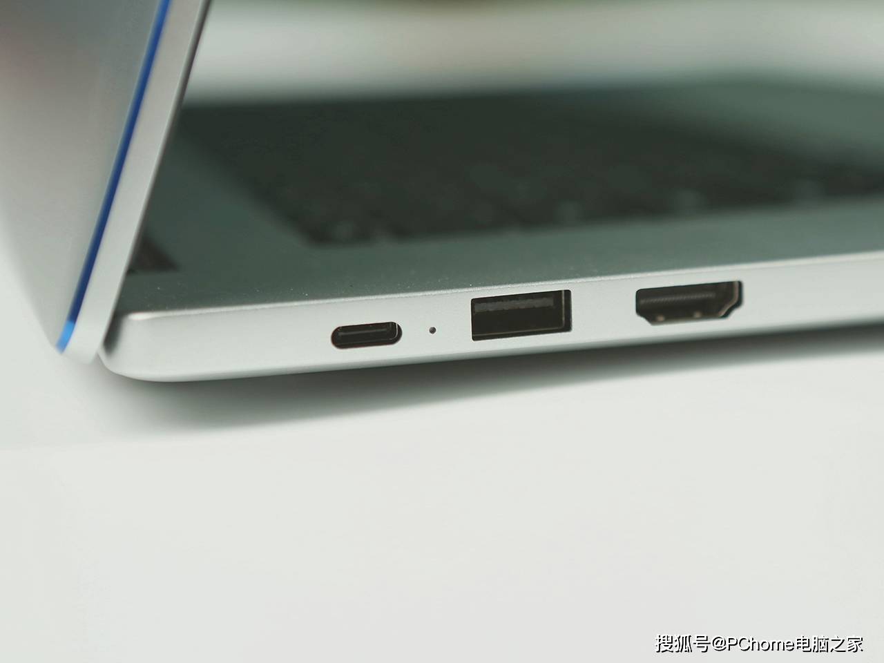 机身|既有高颜值又有爆发力 荣耀MagicBook 15评测