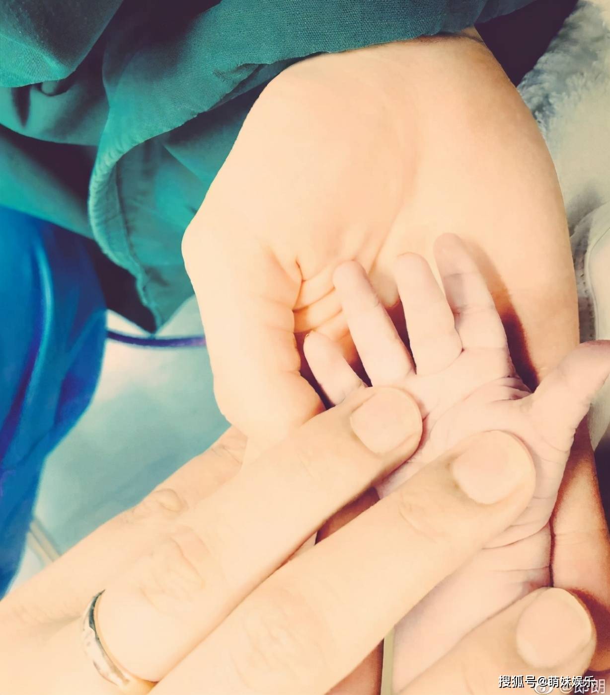 原创郎朗吉娜晒娃照被批薛之谦陈赫也犯过同样错误被骂冤不冤