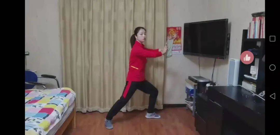 世界太极拳冠军海太副会长邱慧芳为广大会员举办居家抗疫锻炼课