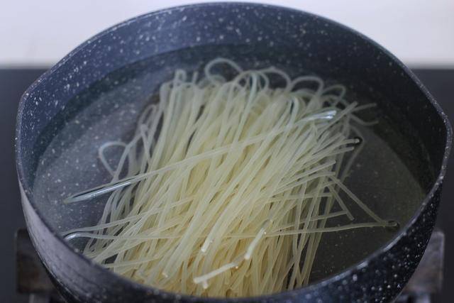 怎么煮螺蛳粉才入味 7a95dee30970454d8eab43d9bc76c3e5.jpeg