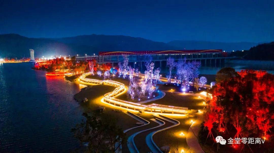 金堂更靓了!_灯光