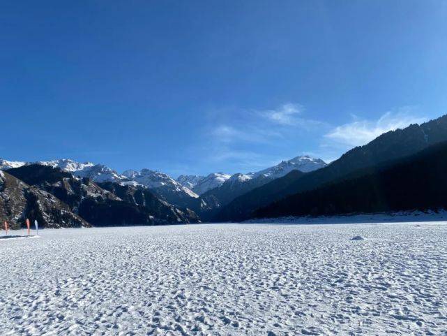 这里是天山天池——自然仙韵满人间