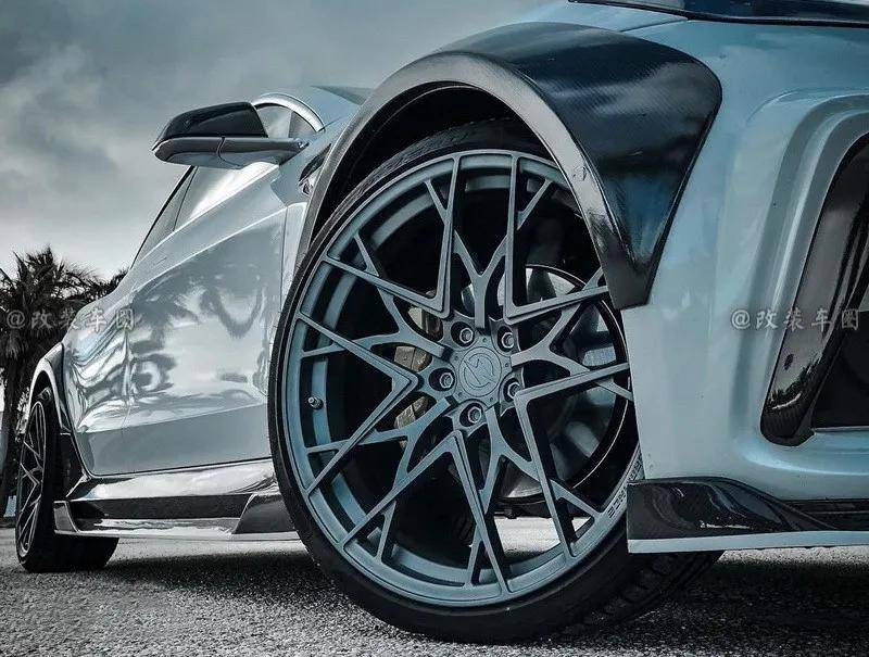 跑车轮胎最宽的是多少 2cd4c96deb514c57b9468816ce6b139e.jpeg