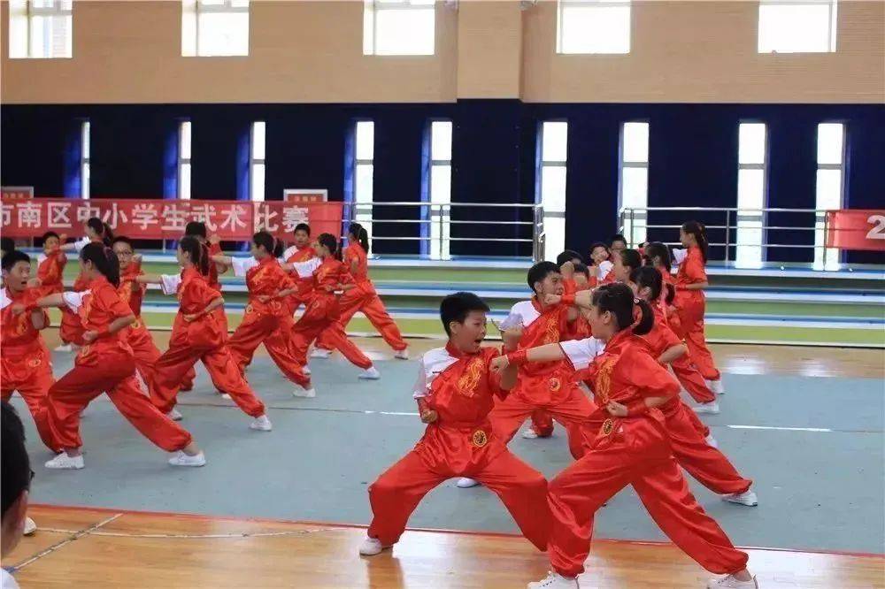 男性青少年女性化如何解决教育部给出答案