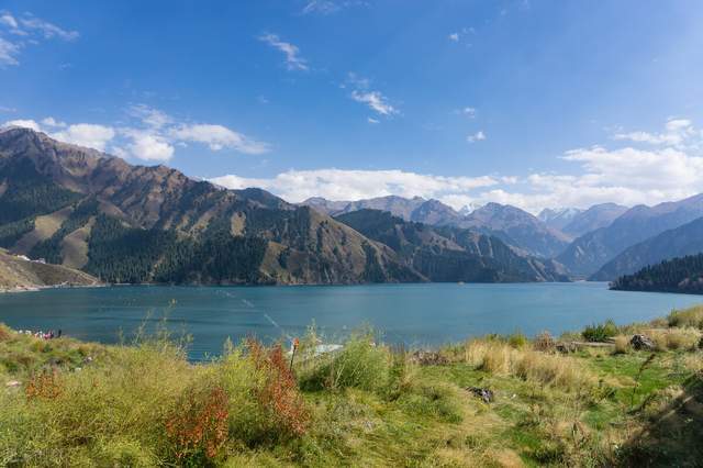 走马观花或深度探寻：到新疆旅游如何才能看到一个真实的新疆？