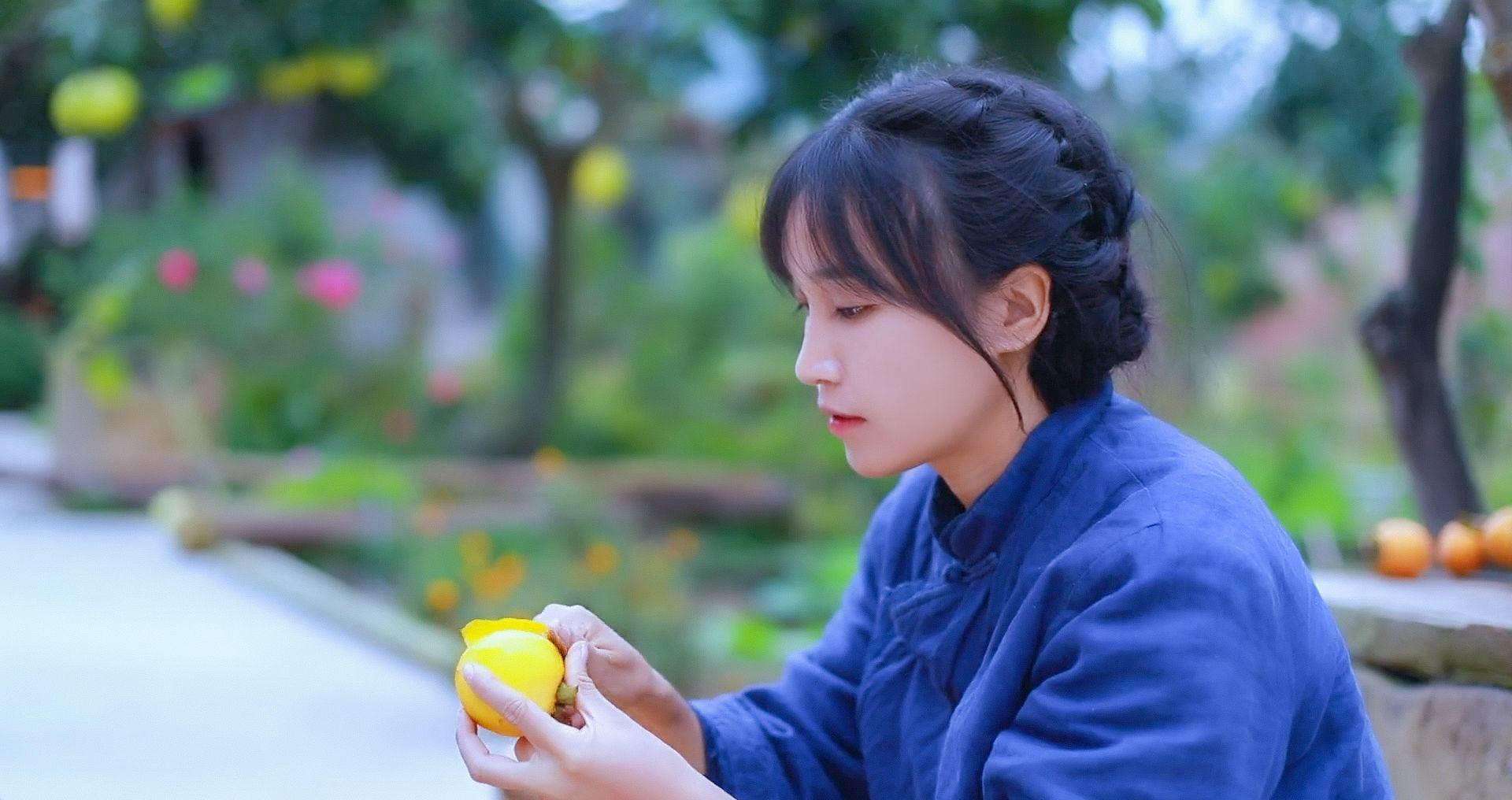 原创难怪李子柒"辣椒酱"1瓶卖30元,却没人吐槽,见到实物后闭嘴了