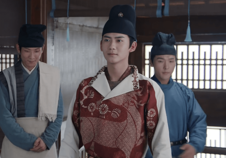 裴行俭把他和阿史那都支一起押送回长安,献俘于陛下.