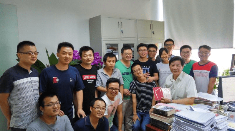 中科院院士曝家丑，“最牛化学所”女博士身败名裂，只因不能复现_黄凌琳