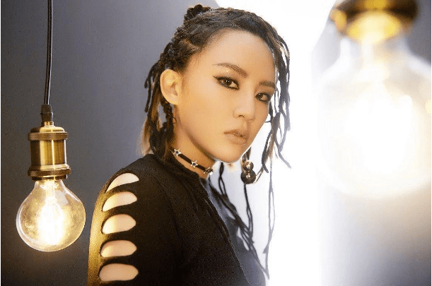 乘风好去,宝藏女声陈梓童,破浪前行_那英高