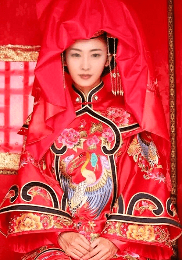 和张国立主演的电视连续剧《金婚》,当时就想,有金婚一定有银婚吧?