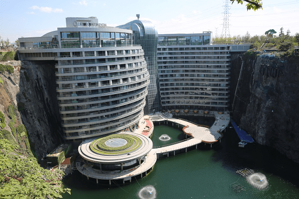 原创全球"最矮高楼"走红,耗时12年才修建完成,西方各国叹服:奇迹