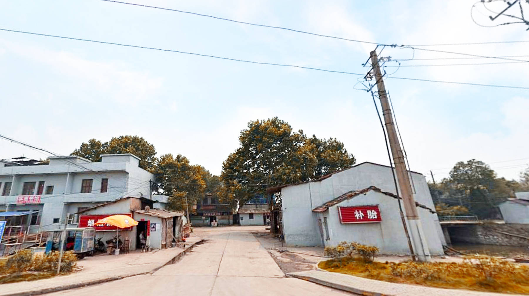 秋冬时节路过武汉远郊青化路:毗邻化工区的小村,清冷犹如乡镇