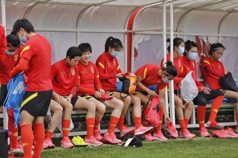 女子预赛推迟后，收拾门票或与中国超级联赛发生冲突会很难吗？
