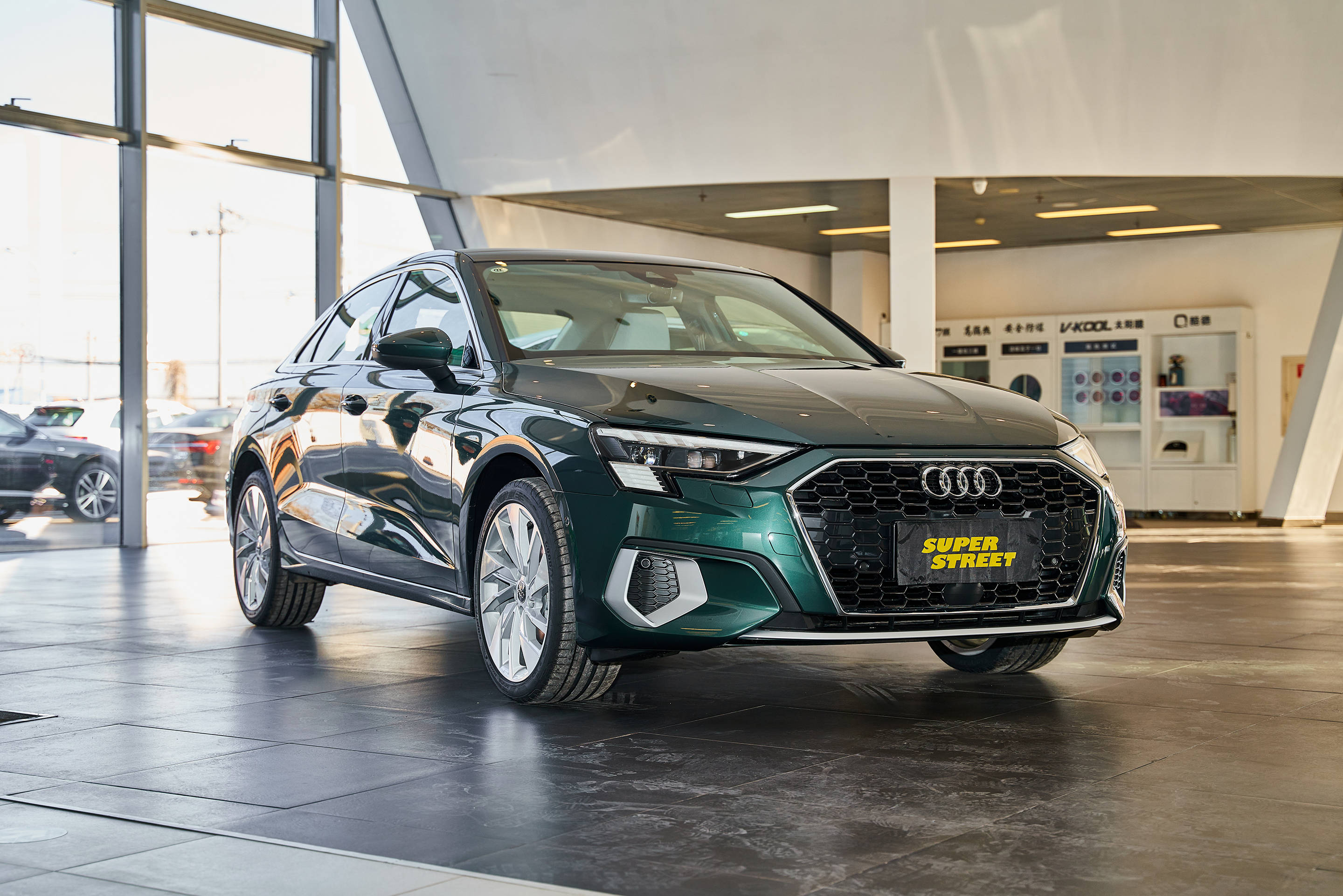 z世代精致boy全新奥迪a3llimousine