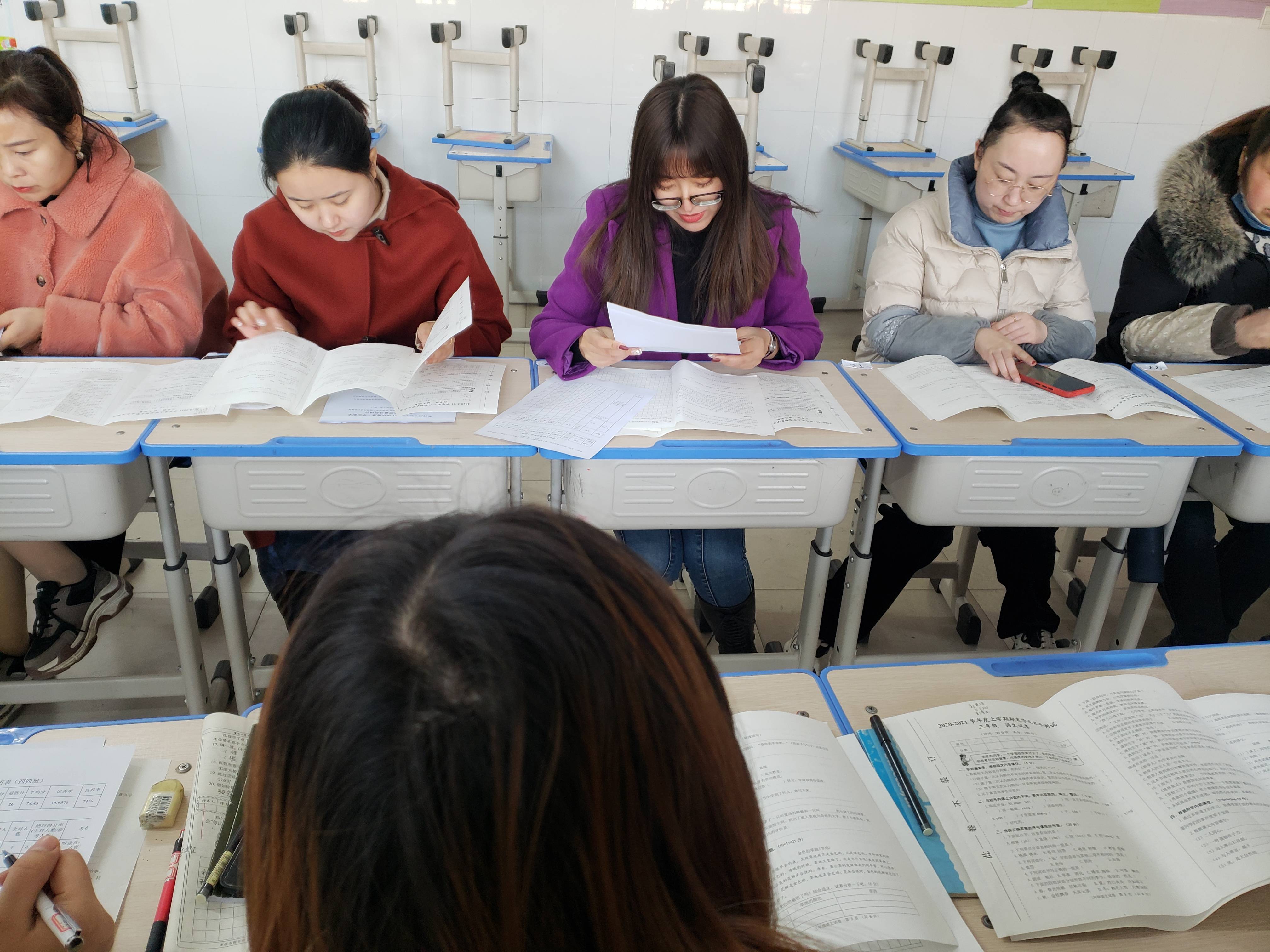 進取點點星鋪路 步履穩踏向前行——惠濟區花園口小學中段語文教研組