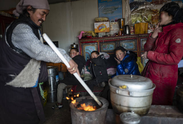（新春走基层）冬季藏北高原牧民生活