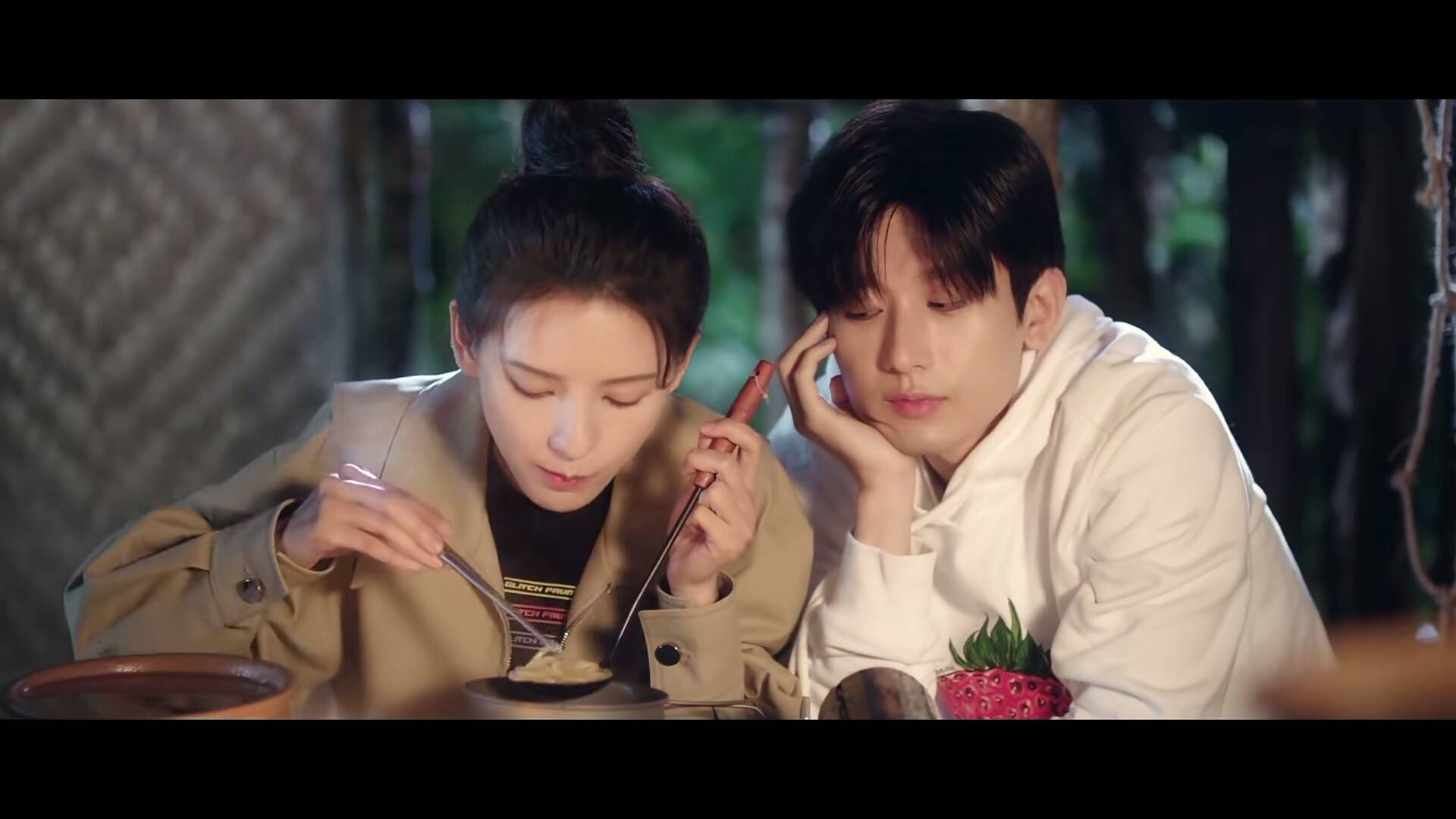 欢瑞世纪又一古装剧上映,男女主都是老熟人,我却被男二号迷住了!_成毅