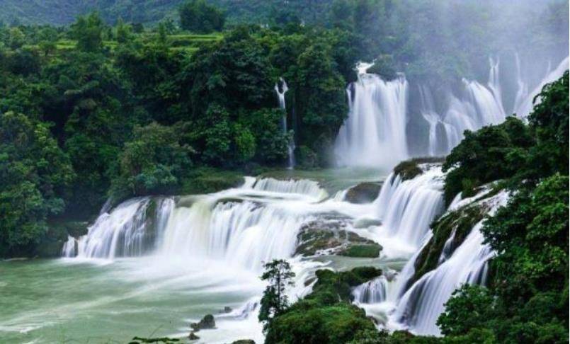 中国最壮丽的6个瀑布，第一个很少人知道，第六个知名度高