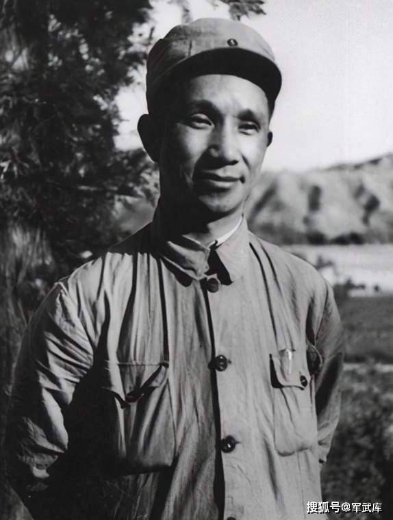 原创楚青年少从军让粟裕一见钟情苦追她三年相濡以沫几十年
