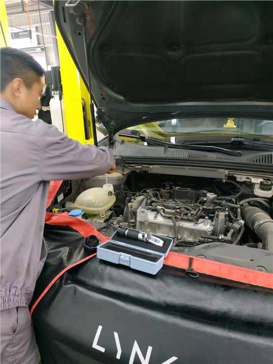 春节出行车辆安全检测我们在行动