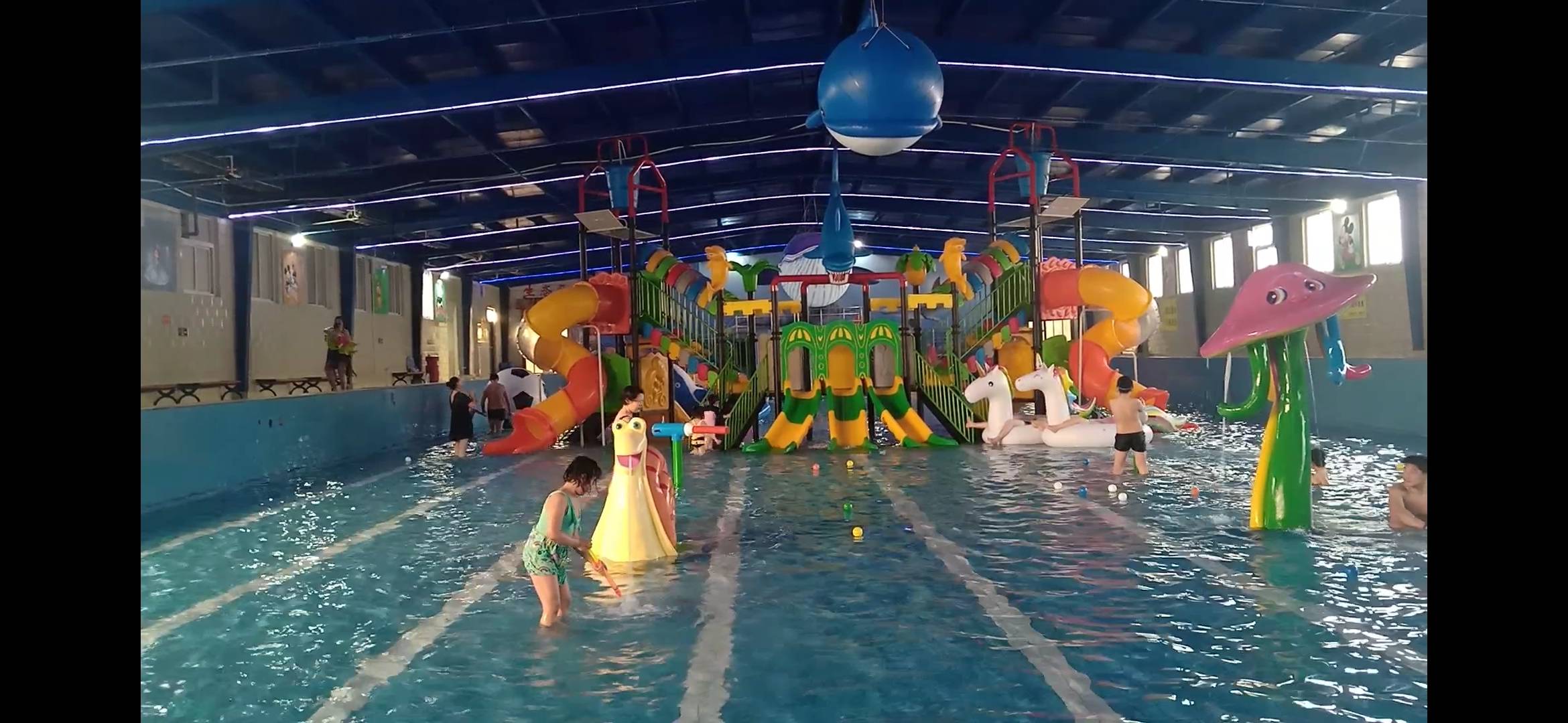 孩子放假哪里去小径湾水上乐园