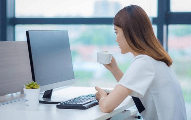 怎么才能不喜欢别人 6797832239db4c36b80fd5d445199920.png