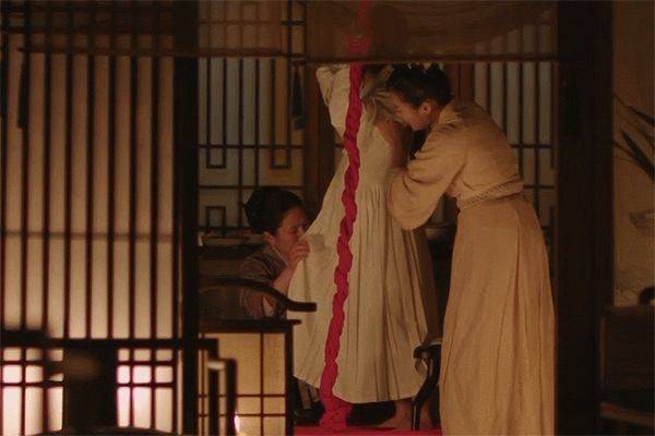 生娃还能跪着生?分娩姿势大合集,你最想尝试哪一种