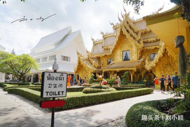 泰国“最奢华”的黄金厕所，位于著名寺庙内，好多中国游客不敢上