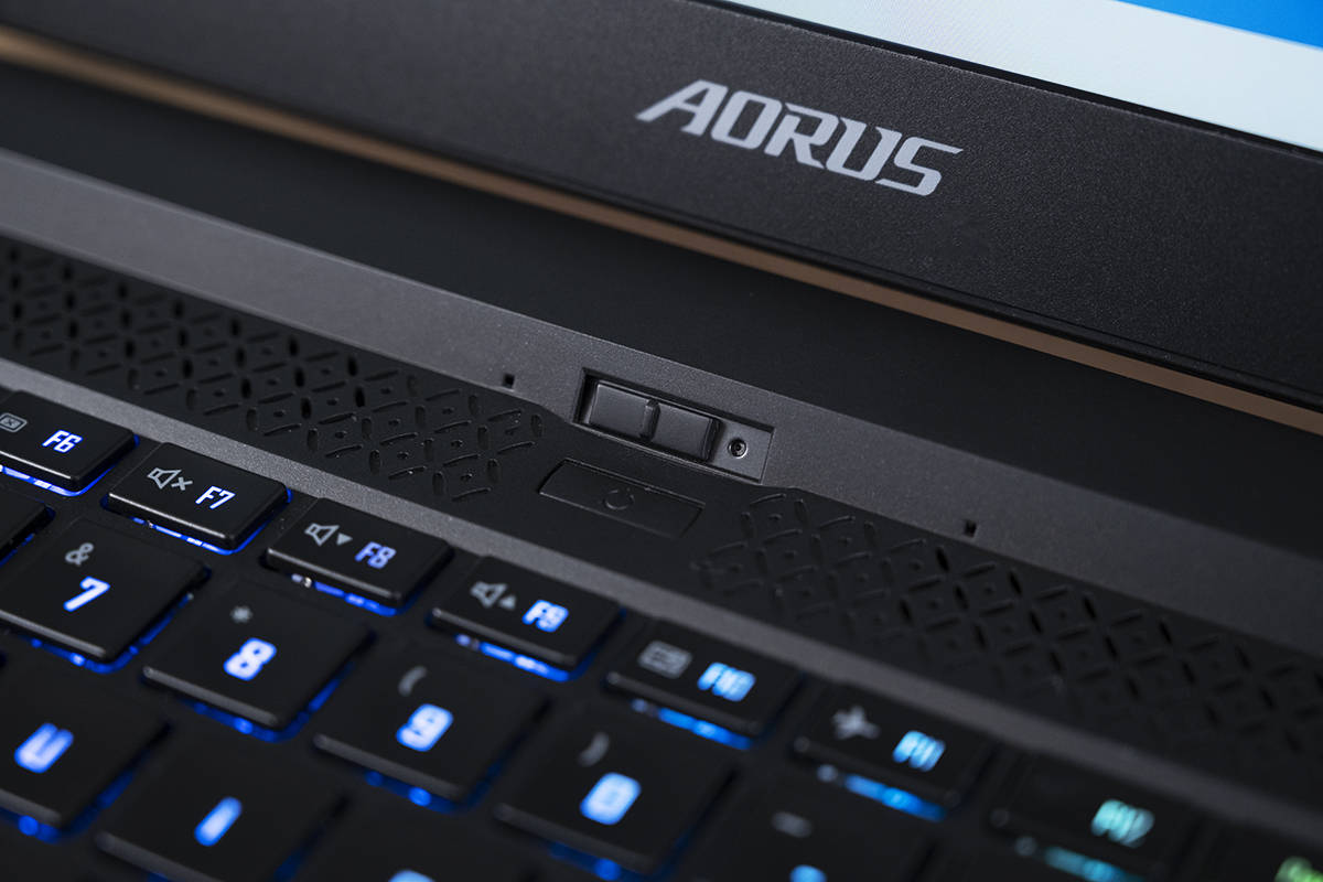游戏|技嘉AORUS 15G游戏本测评，十代酷睿与30系显卡的硬核
