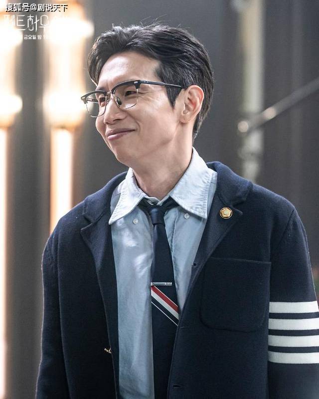 《顶楼2》:妈宝律师又有新人设,南宝拉也将客串第二季