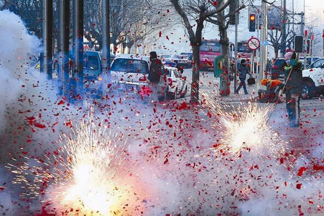 春节习俗 燃放鞭炮的传统 能否走进博物馆成为一种记忆 爆竹