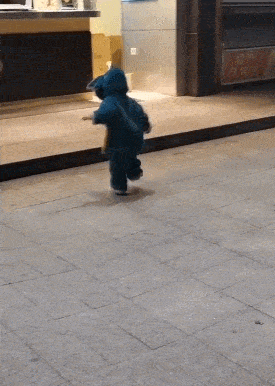 人类幼崽憨憨图鉴:他们吃进去的是奶,产出来的是糖吧!