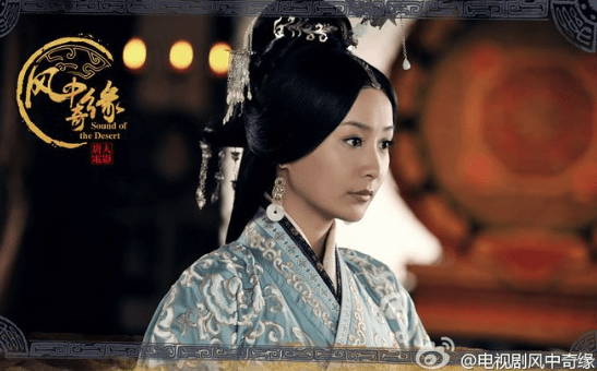 原创陈法拉官宣生女,晒一家三口握手照,感慨"生女不易,但都值得"