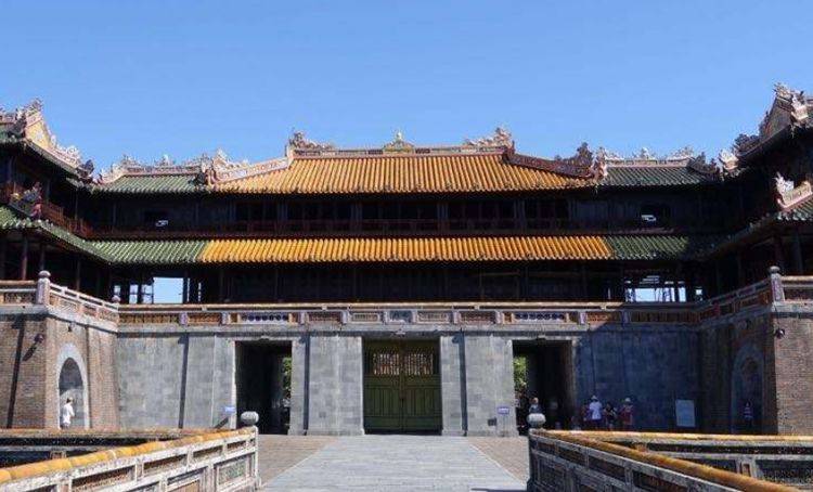 越南版”故宫“，仿照北京故宫成世界遗产，8万的门票是否值得？