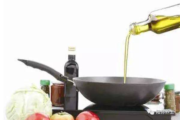 花生油和大豆油相比哪个营养高更有利于健康