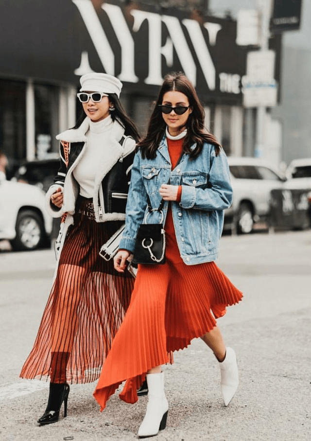 tip1:选用色彩饱和度高的服饰