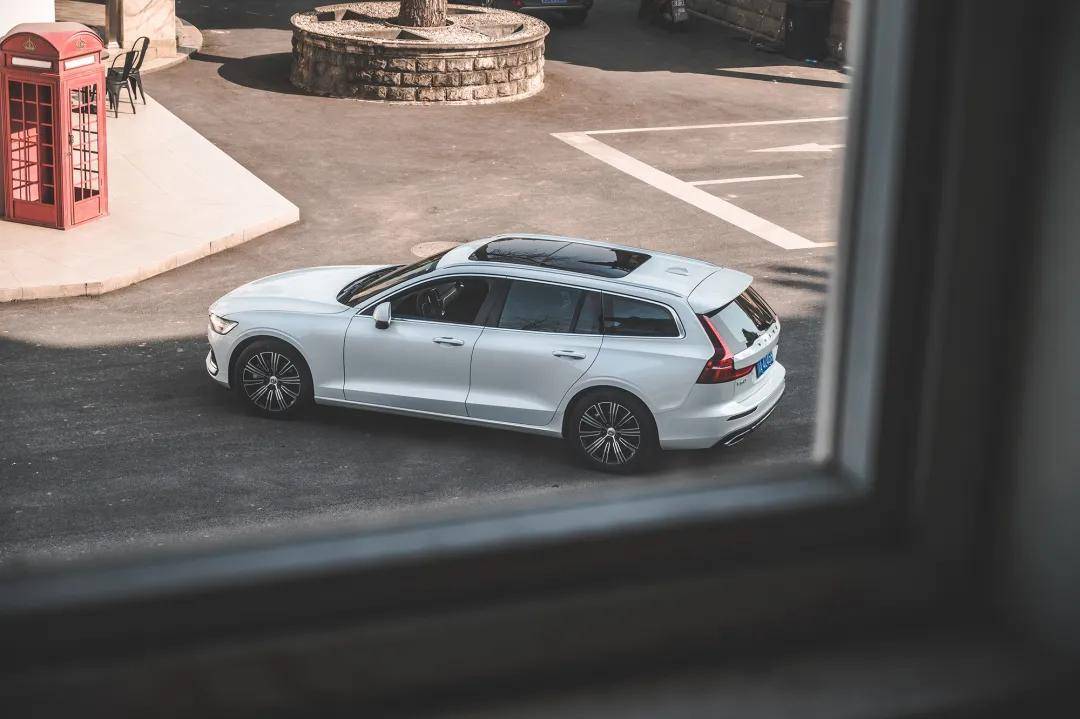 试驾沃尔沃v60 纯正斯堪的纳维亚的气息 太足了 动力