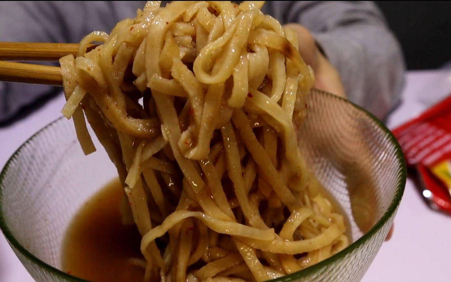 原创3000年前的方便面，调料沿用至今，口水汤是面的灵魂