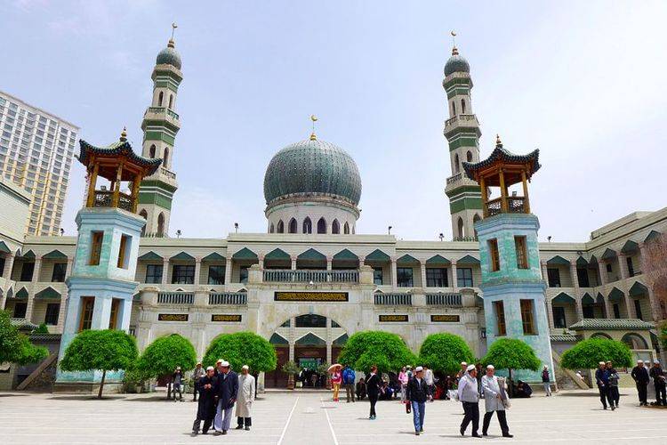 拜访西北最“大”清真寺：观看一次震撼人心的礼拜！