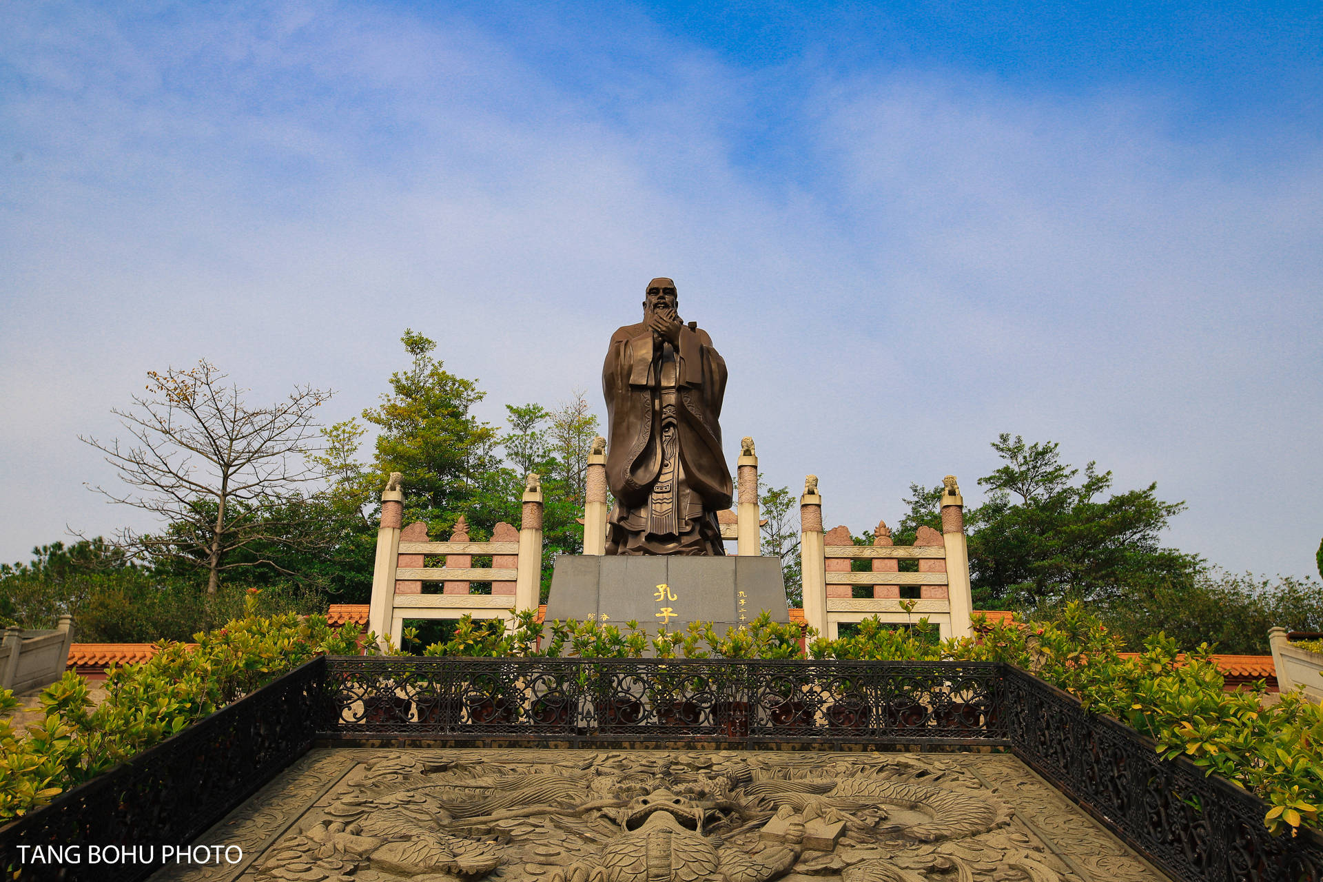 赌王何鸿燊生前给佛山捐赠一座塔,华南地区最大孔庙就在佛山三水_孔子