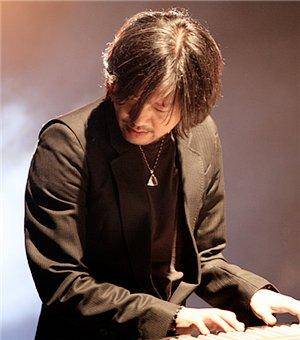 原创53岁音乐家林海疑似婚变结婚仅3年如今与小27岁娇妻互相取关