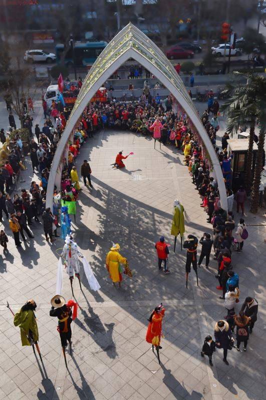 寻找街巷里的济南范儿东舍坊高跷队